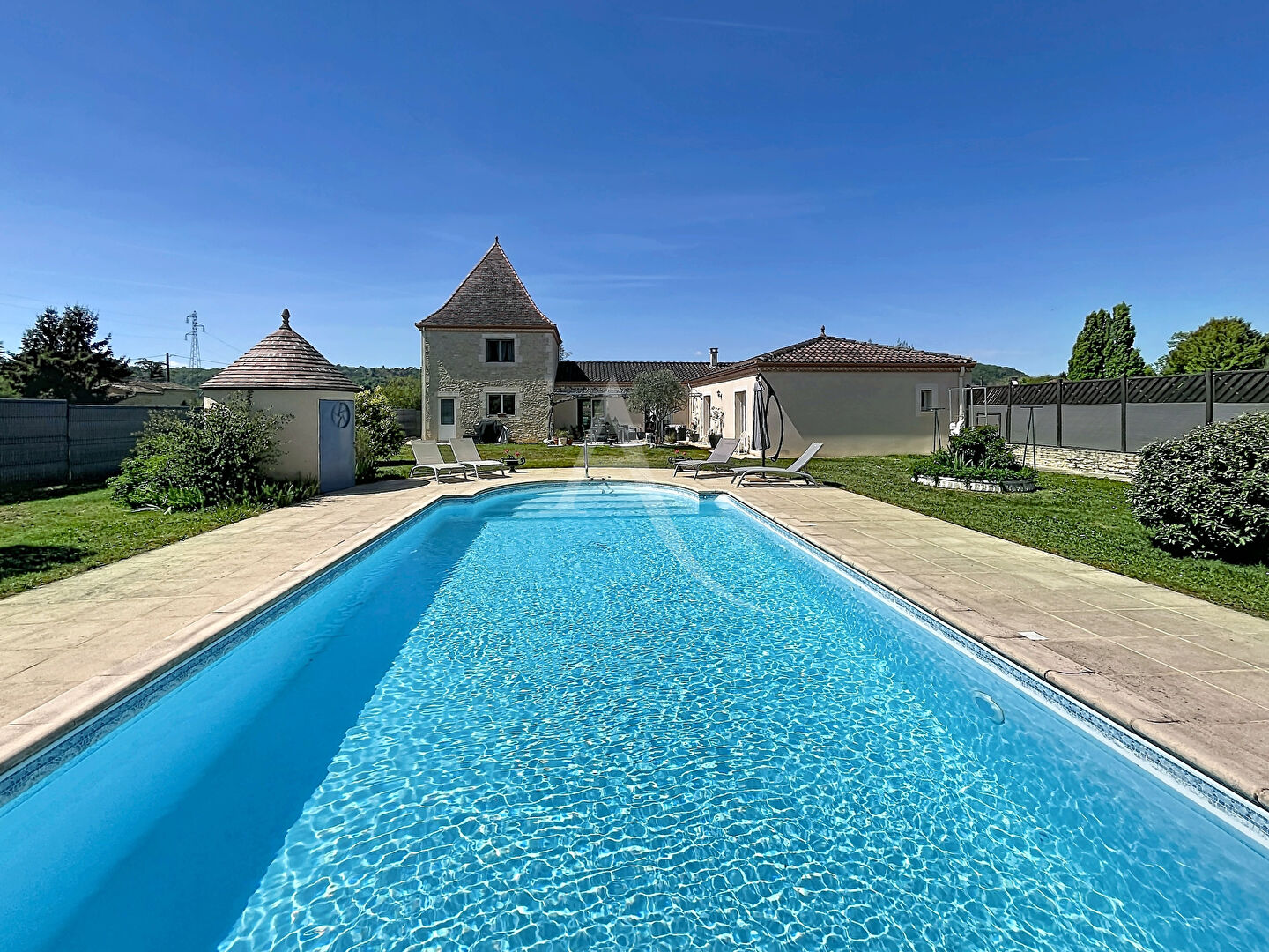 Maison PRAYSSAC (46220) 5 pi&egrave;ces 254.00 m&sup2;
