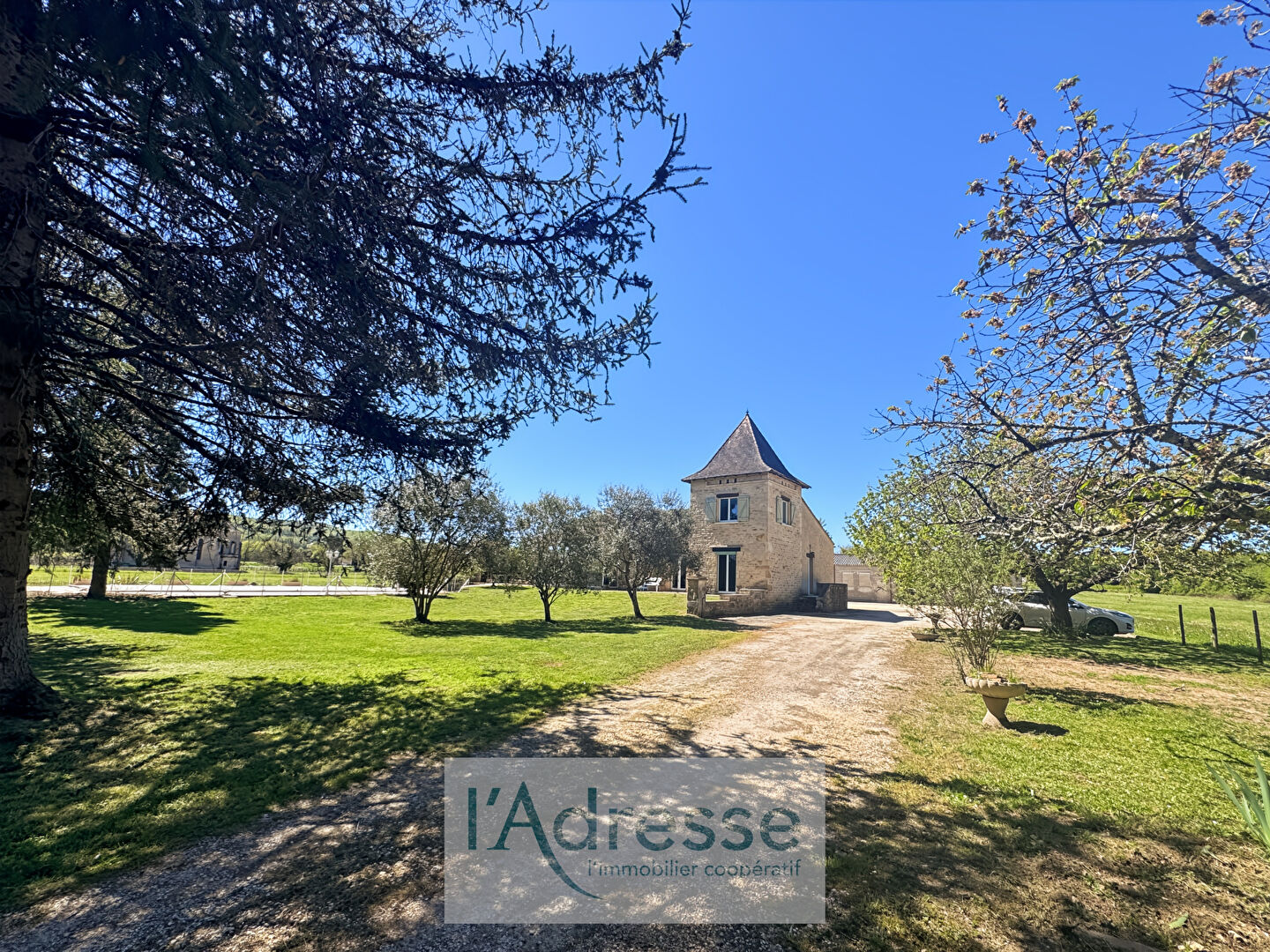 Maison GREZELS (46700) 6 pi&egrave;ces 230.00 m&sup2;