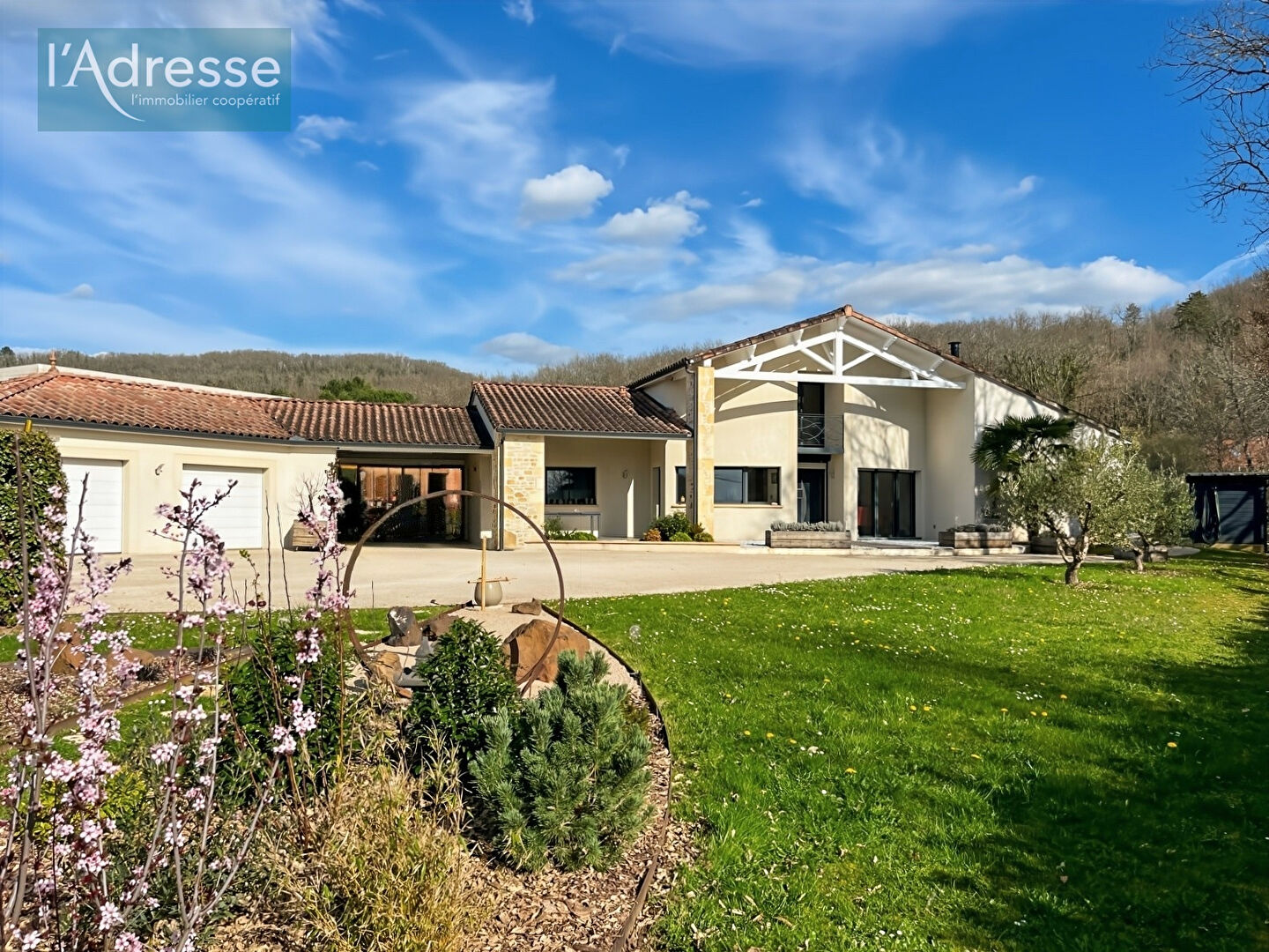 Maison PRAYSSAC (46220) 5 pi&egrave;ces 207.00 m&sup2;
