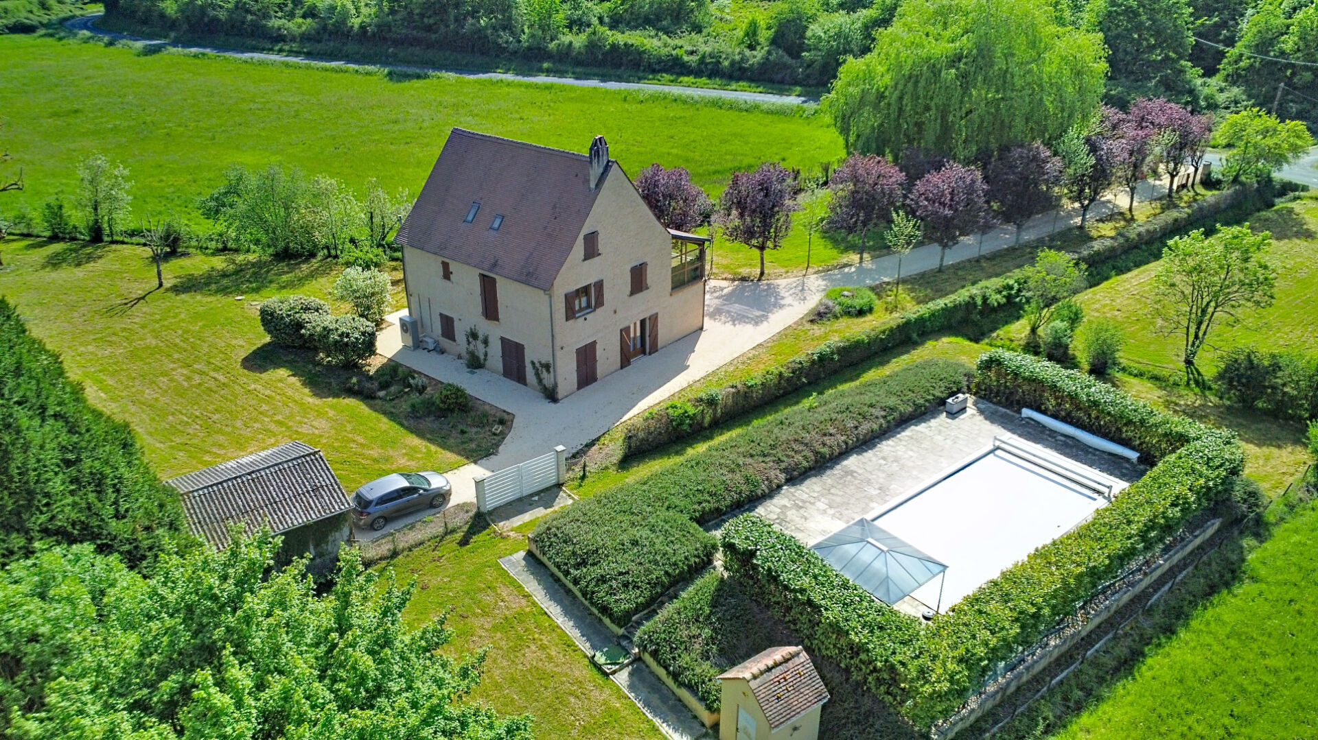 Maison PUY L EVEQUE (46700) 7 pi&egrave;ces 250.00 m&sup2;