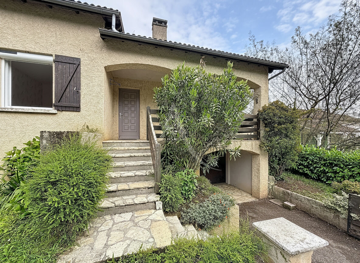 Maison PUY L EVEQUE (46700) 4 pi&egrave;ces 94.00 m&sup2;