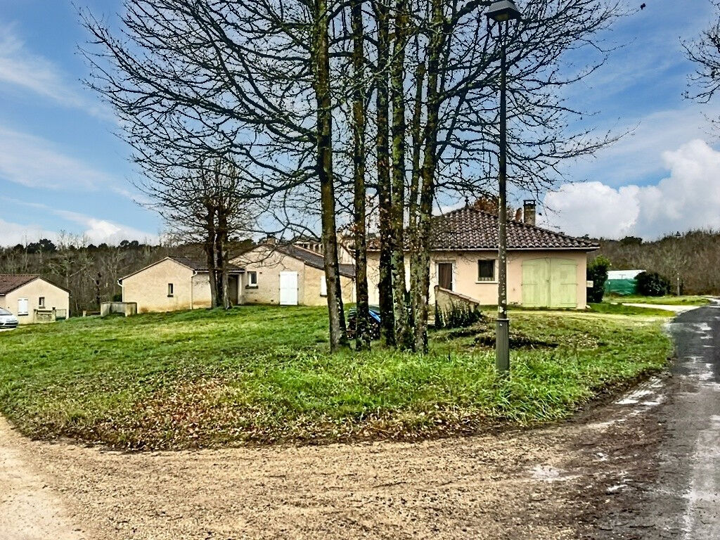 Immeuble PUY L EVEQUE (46700) 9 pi&egrave;ces