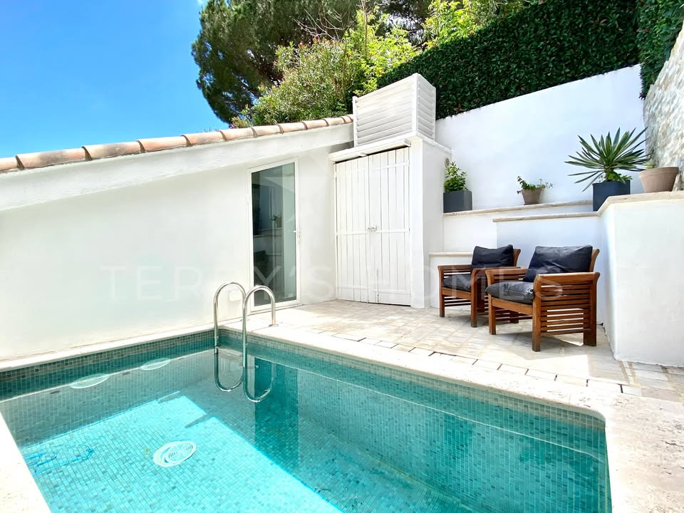 Maison CANNES (06400) 6 pièces 167.00 m²