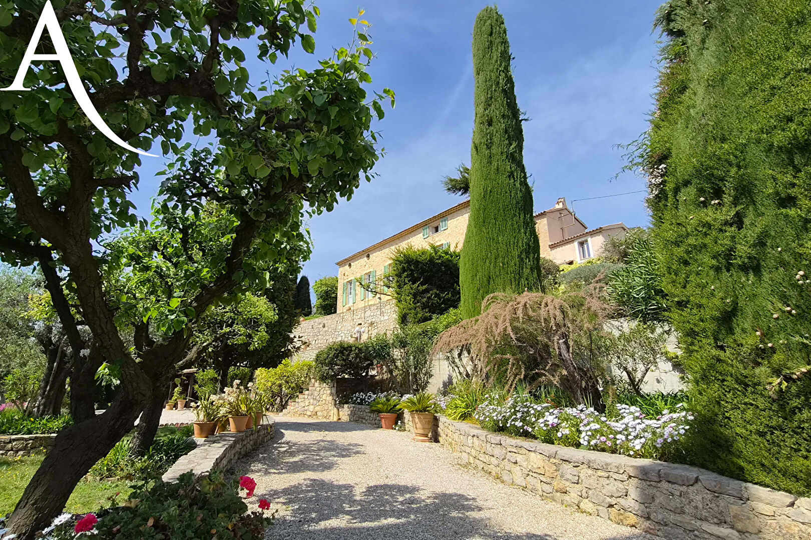 Villa MOUGINS (06250) 6 pi&egrave;ces 177.00 m&sup2;