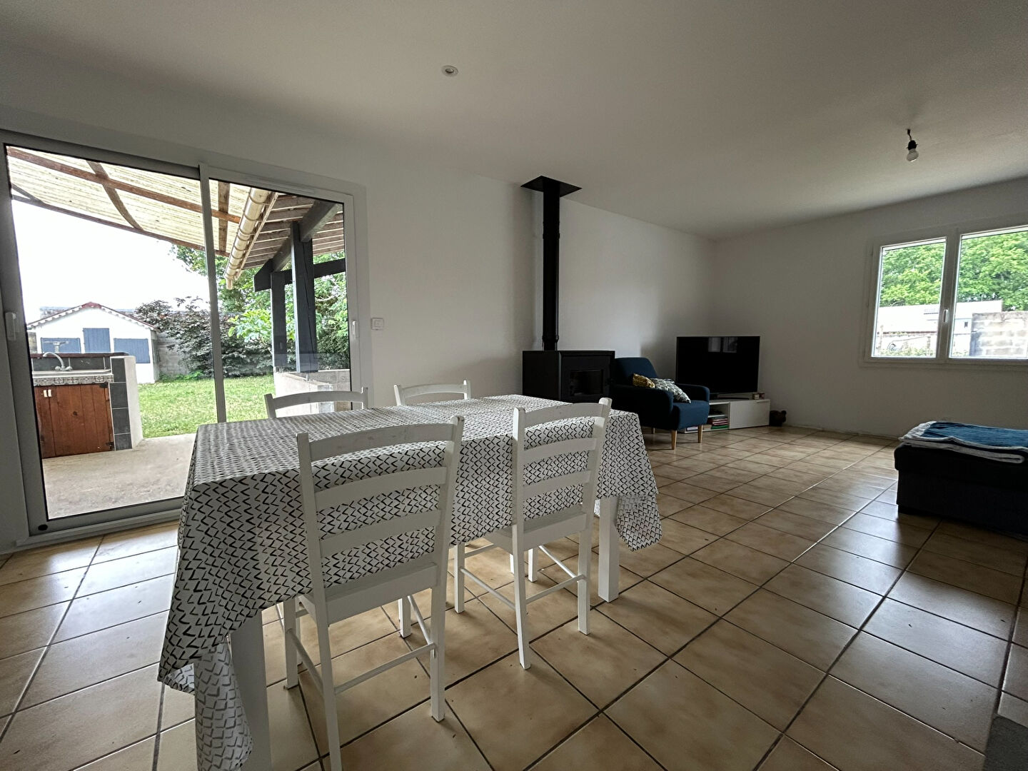 Maison PAREMPUYRE (33290) 5 pièces 91.06 m²