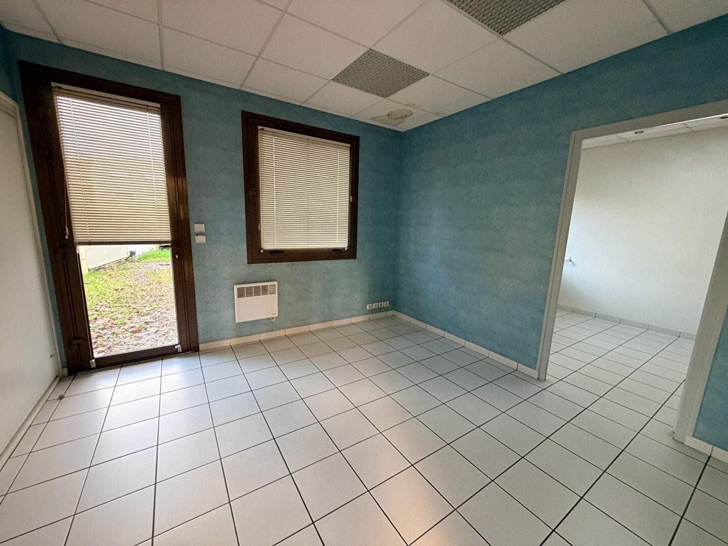 Local commercial SAINT MEDARD EN JALLES (33160) 45.43 m&sup2;