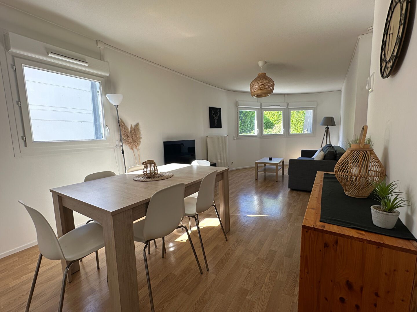 Appartement BORDEAUX (33300) 2 pi&egrave;ces 50.00 m&sup2;