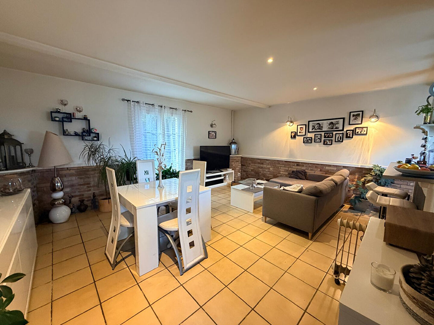 Maison SALAUNES (33160) 8 pi&egrave;ces 237.00 m&sup2;
