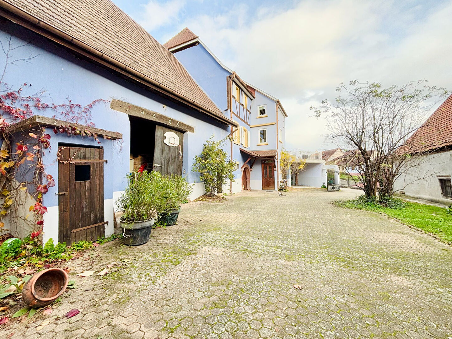 Maison HATTSTATT (68420) 10 pi&egrave;ces 284.00 m&sup2;