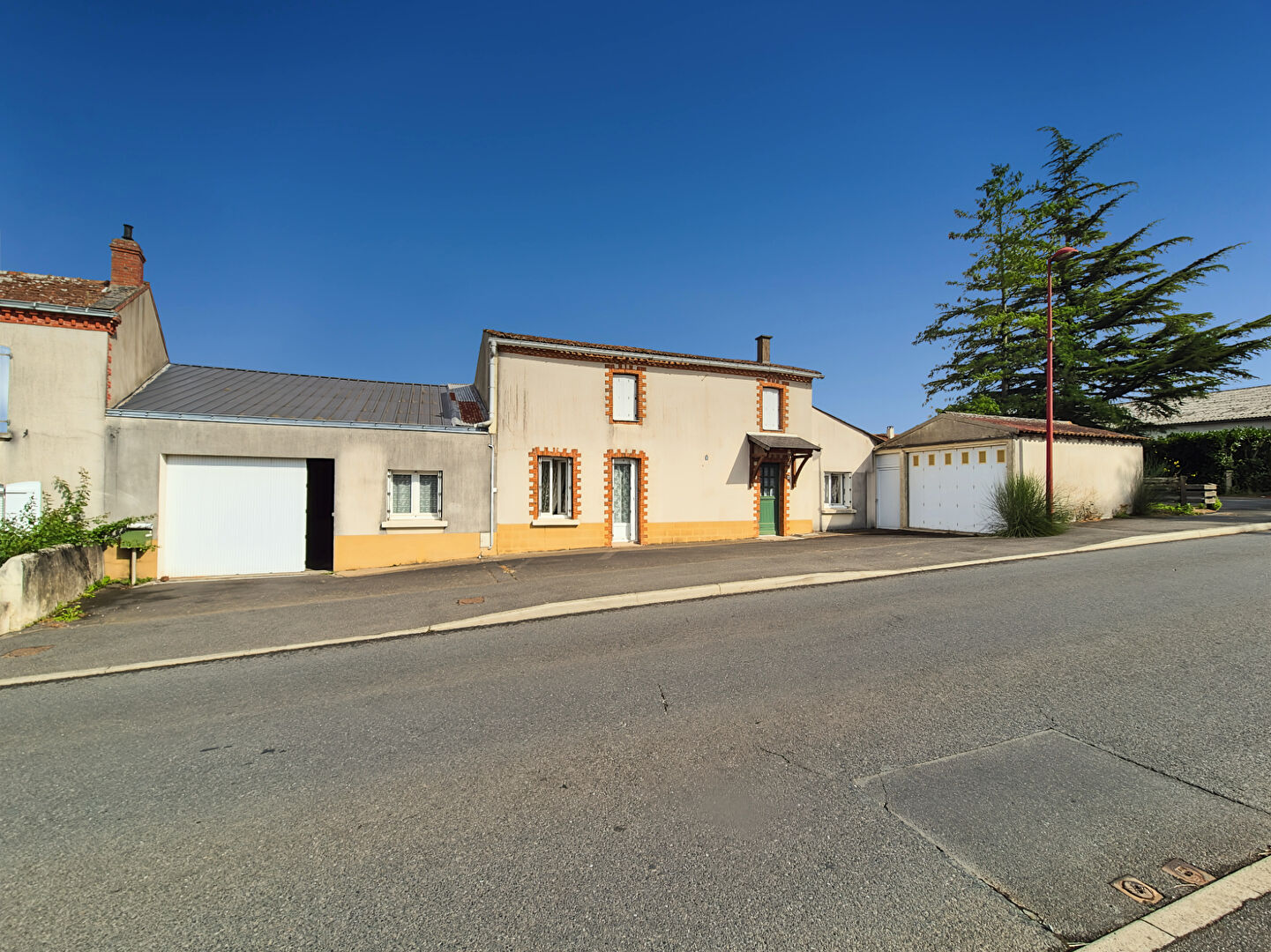 Maison CHAUDRON EN MAUGES (49110) 5 pièces 71.50 m²