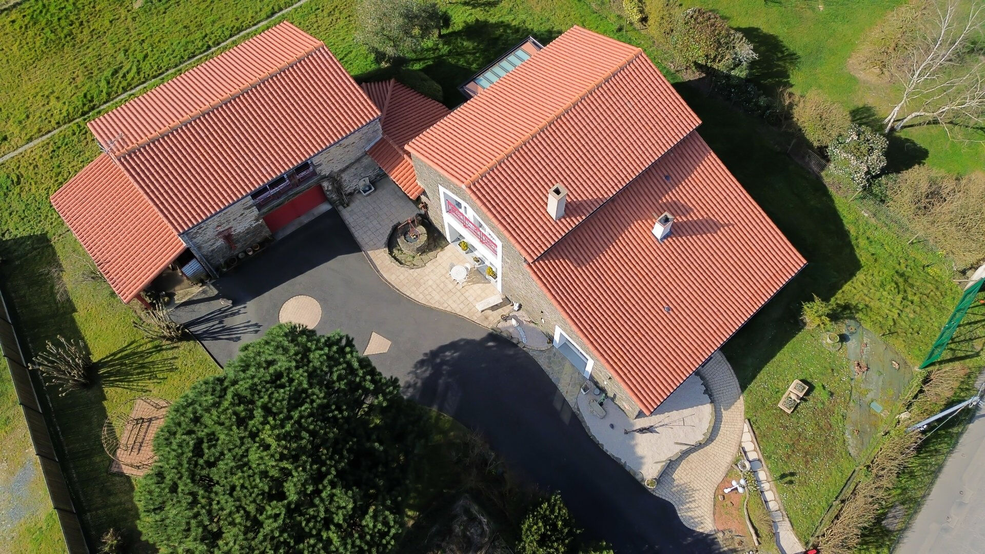 Maison LA CHAUSSAIRE (49600) 6 pièces 177.30 m²