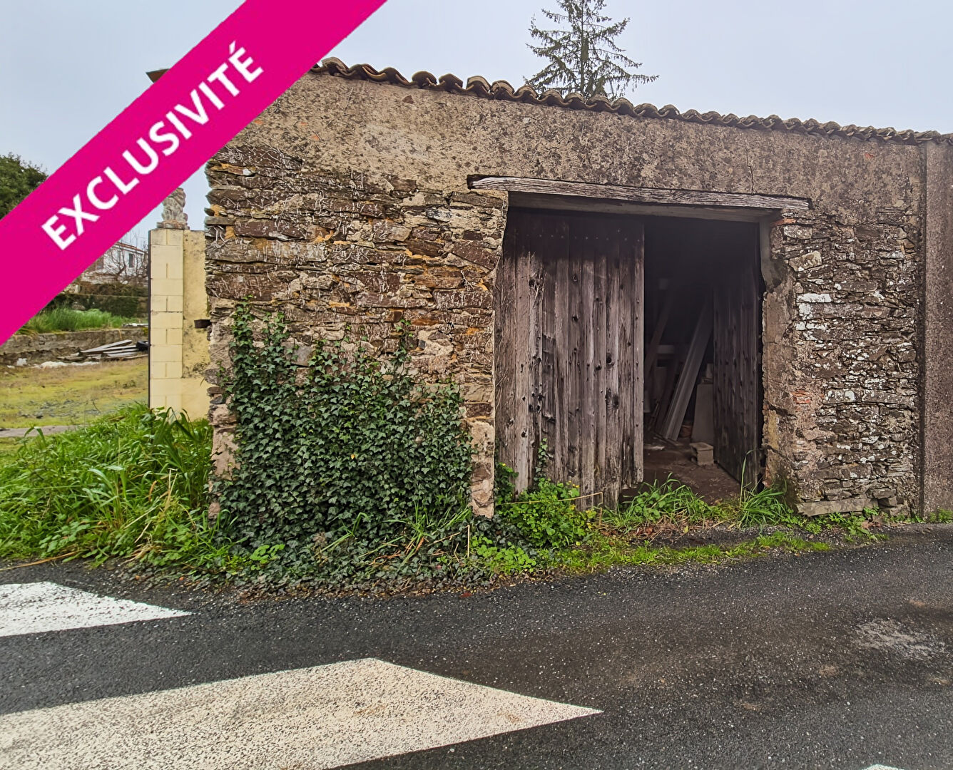 Grange MONTREVAULT SUR EVRE (49110) 1 pi&egrave;ce 60.00 m&sup2;