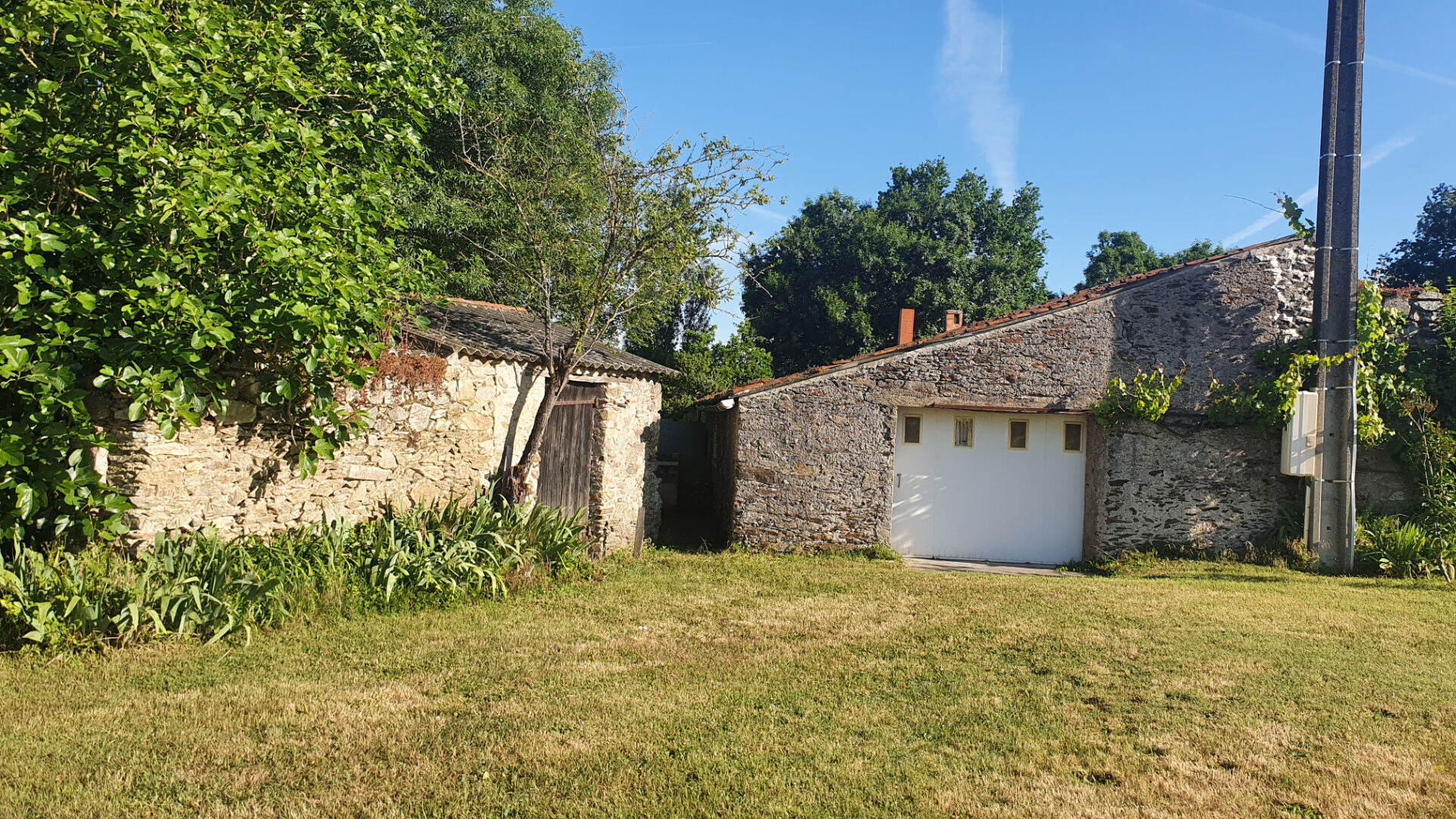 Grange LA BOISSIERE SUR EVRE (49110) 4 pi&egrave;ces 226.00 m&sup2;