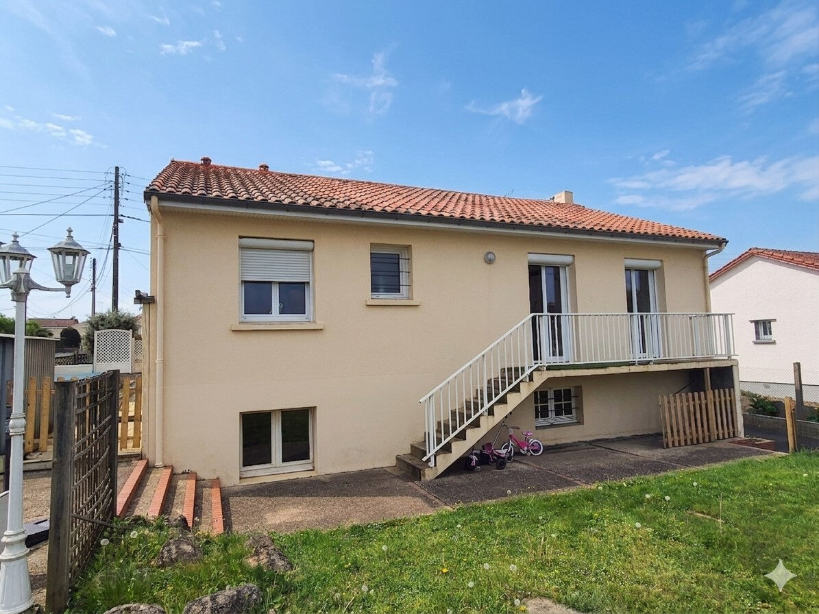 Maison MONTREVAULT (49110) 5 pi&egrave;ces 108.85 m&sup2;