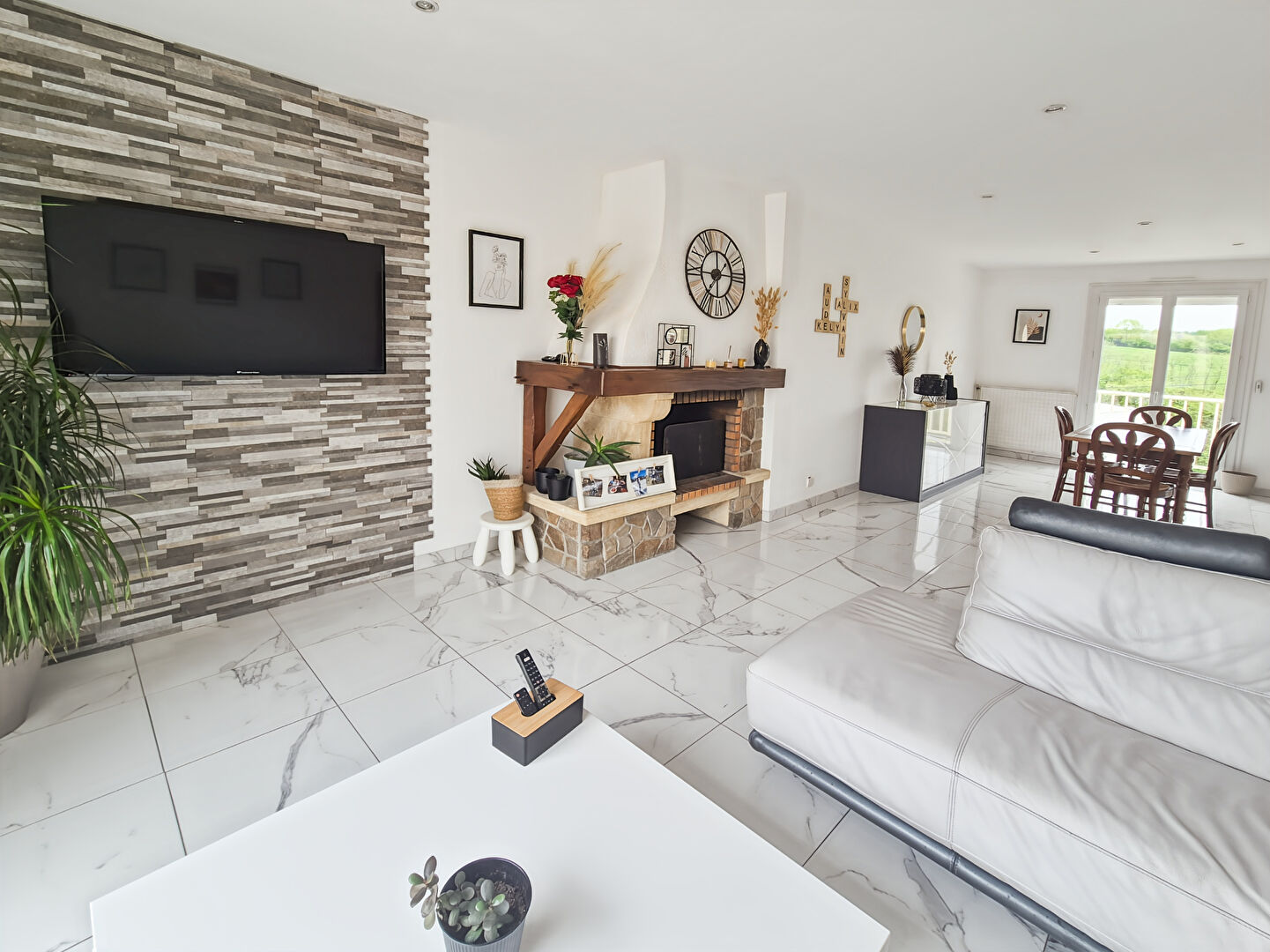 Maison MONTREVAULT SUR EVRE (49110) 5 pi&egrave;ces 108.85 m&sup2;