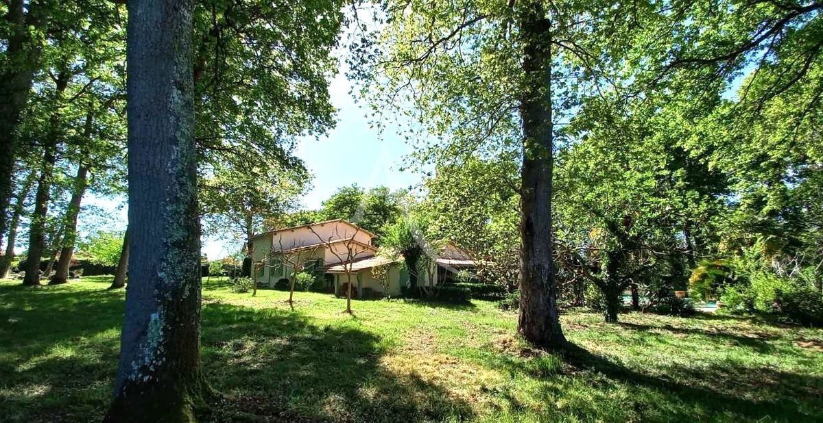 Maison SAINT GEIN (40190) 8 pièces 243.72 m²