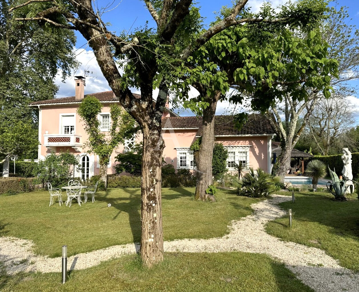 Maison ROQUEFORT (40120) 9 pièces 173.00 m²