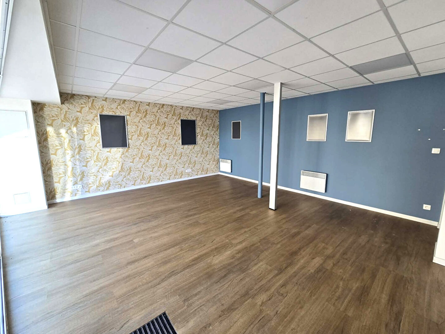 Local commercial VILLENEUVE DE MARSAN (40190) 55.00 m&sup2;