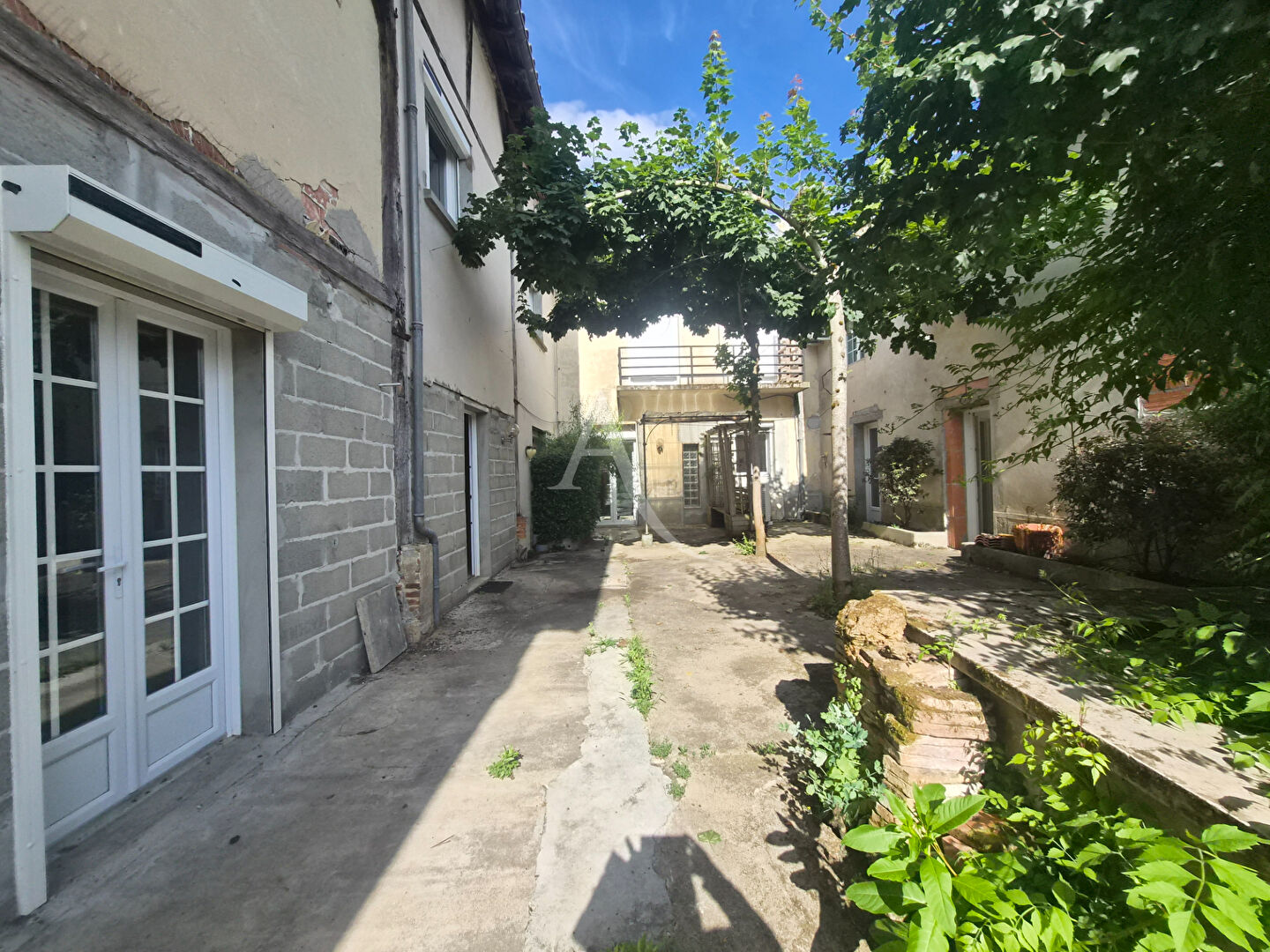 Immeuble VILLENEUVE DE MARSAN (40190) 17 pi&egrave;ces 452.62 m&sup2;