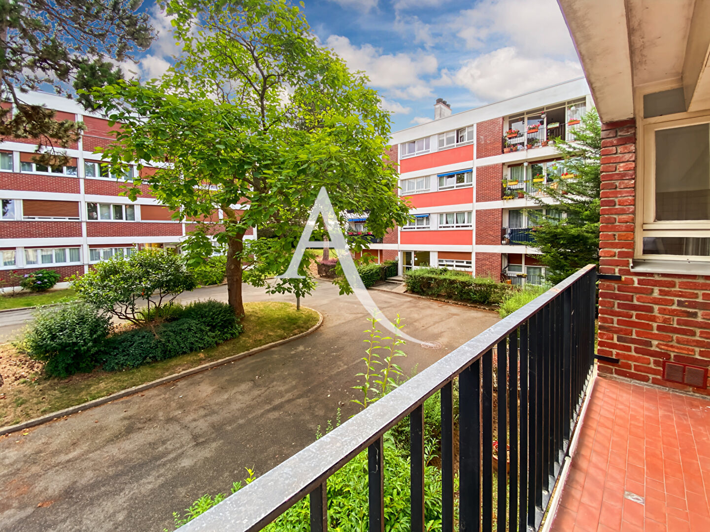 Appartement LES CLAYES SOUS BOIS (78340) 3 pièces 60.06 m²