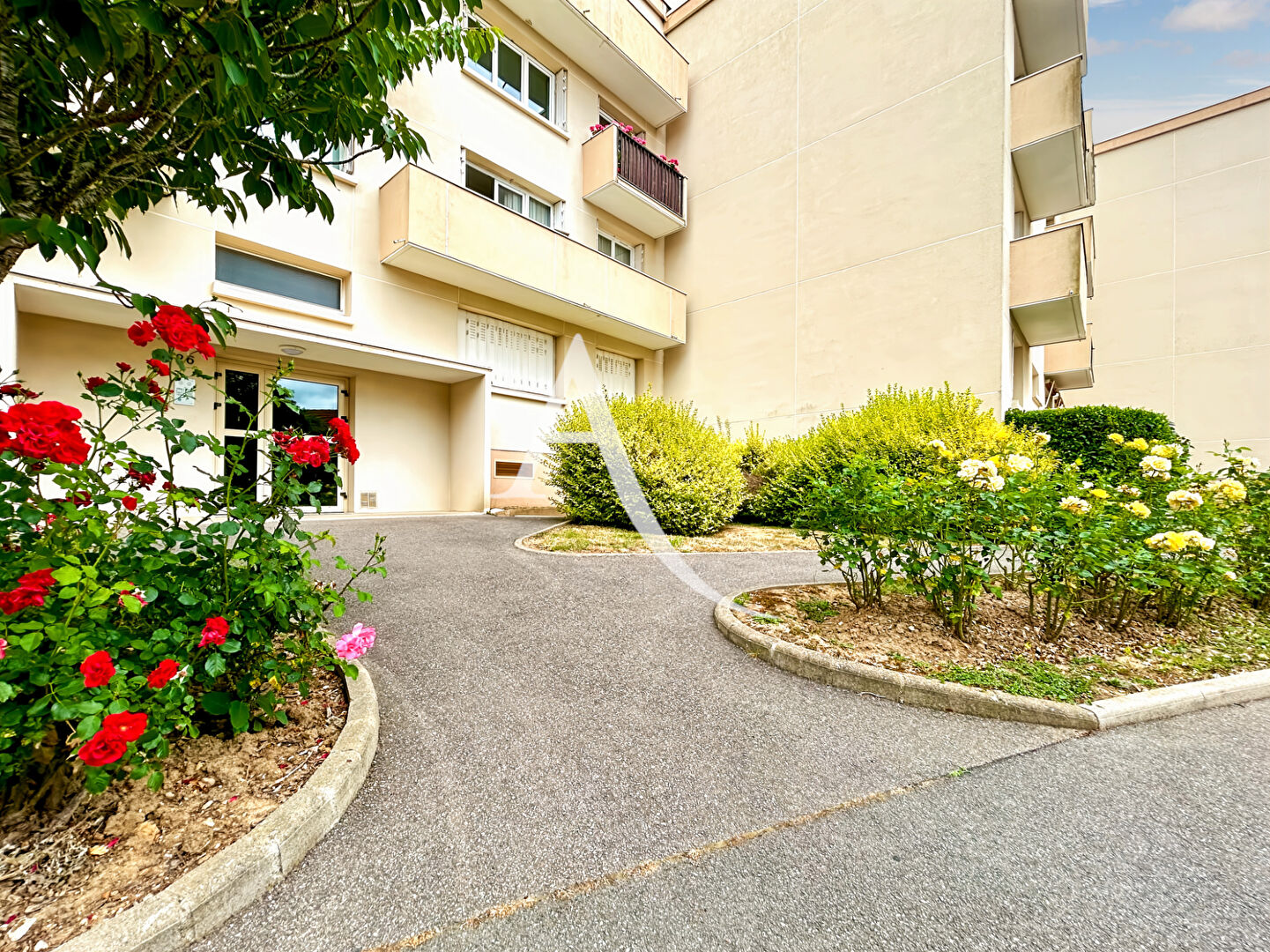 Appartement BOIS D ARCY (78390) 1 pièce 46.00 m²