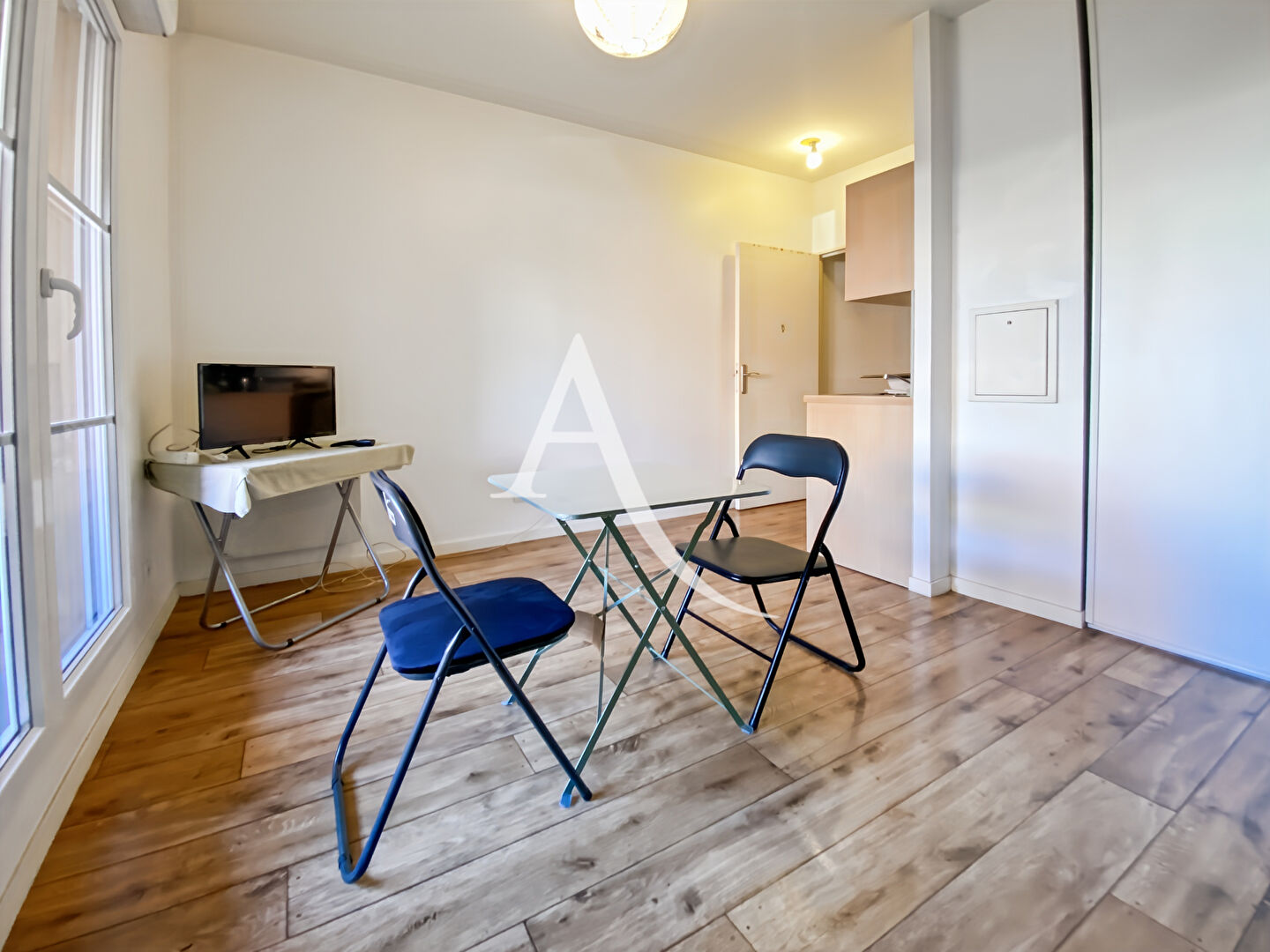 Appartement BOIS D ARCY (78390) 1 pi&egrave;ce 22.00 m&sup2;