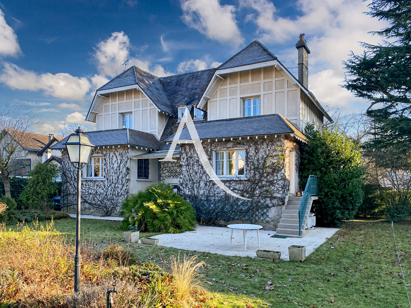 Maison BOIS D ARCY (78390) 7 pi&egrave;ces 212.00 m&sup2;