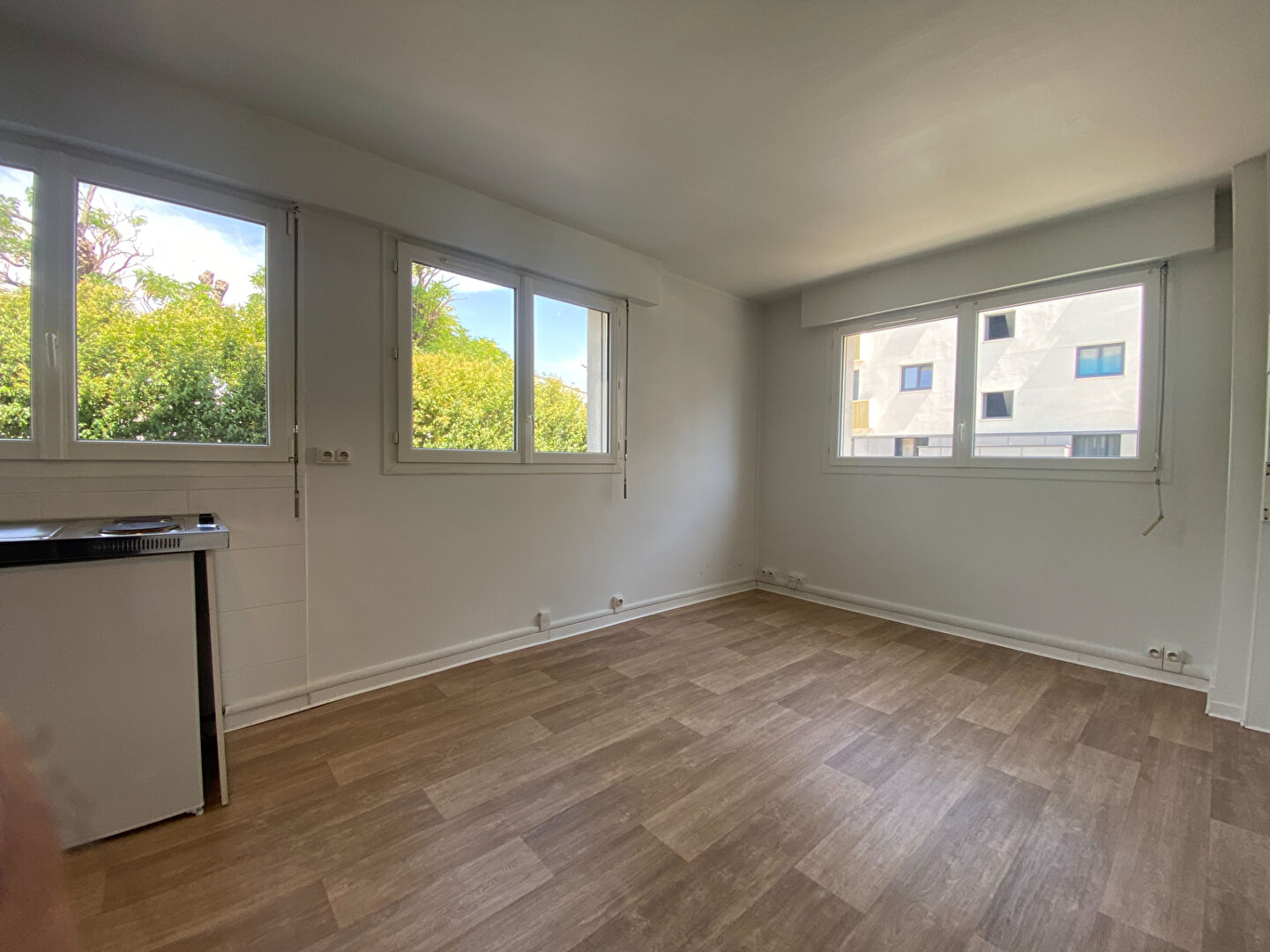 Appartement SAINT CYR L ECOLE (78210) 1 pi&egrave;ce 20.00 m&sup2;