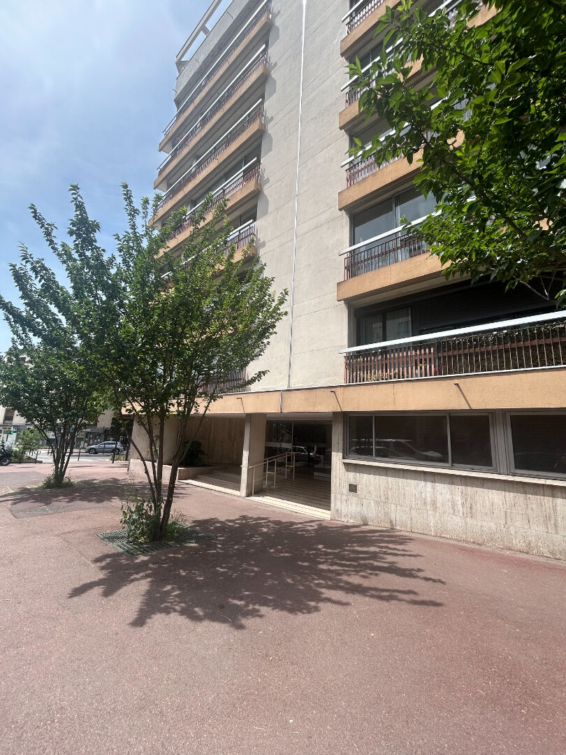 Appartement BOURG LA REINE (92340) 3 pi&egrave;ces 68.00 m&sup2;