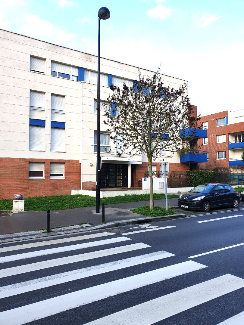 Montigny-le-Bretonneux (78) 827 € / mois cc Appartement 1 pièce 36.62 m² Voir le bien
