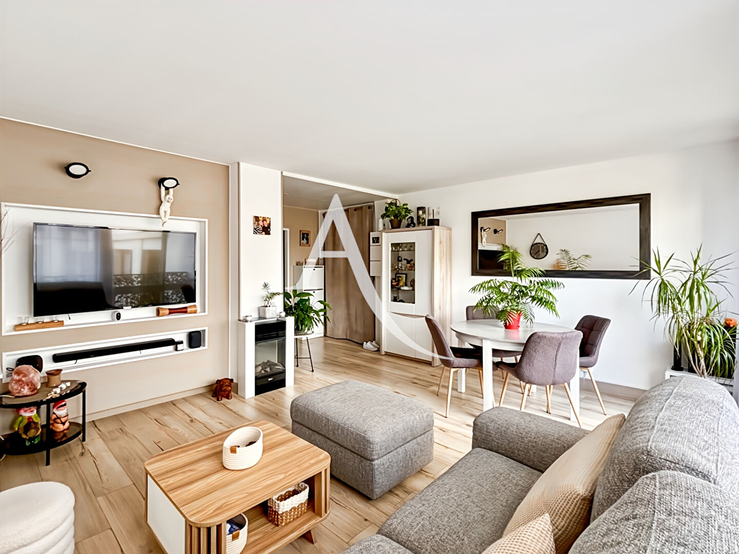 Bois-d'Arcy (78) 239 000 € Appartement 4 pièces , 3 chambres 74.70 m² Avec balcongarage/box Voir le bien
