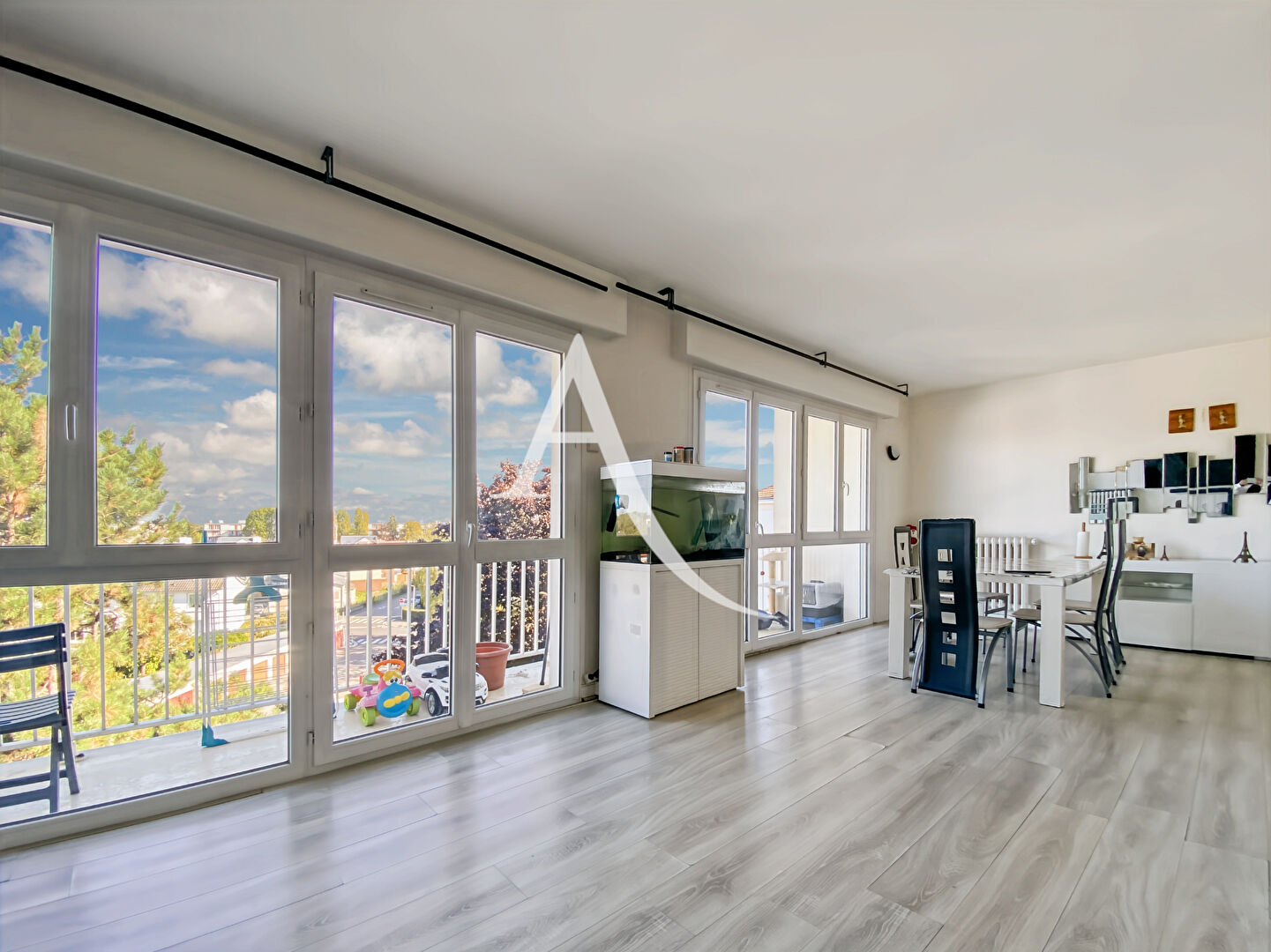 Appartement 5 pièces 79 m² · à Bois-d'Arcy · 79 m² · 249 000 €
