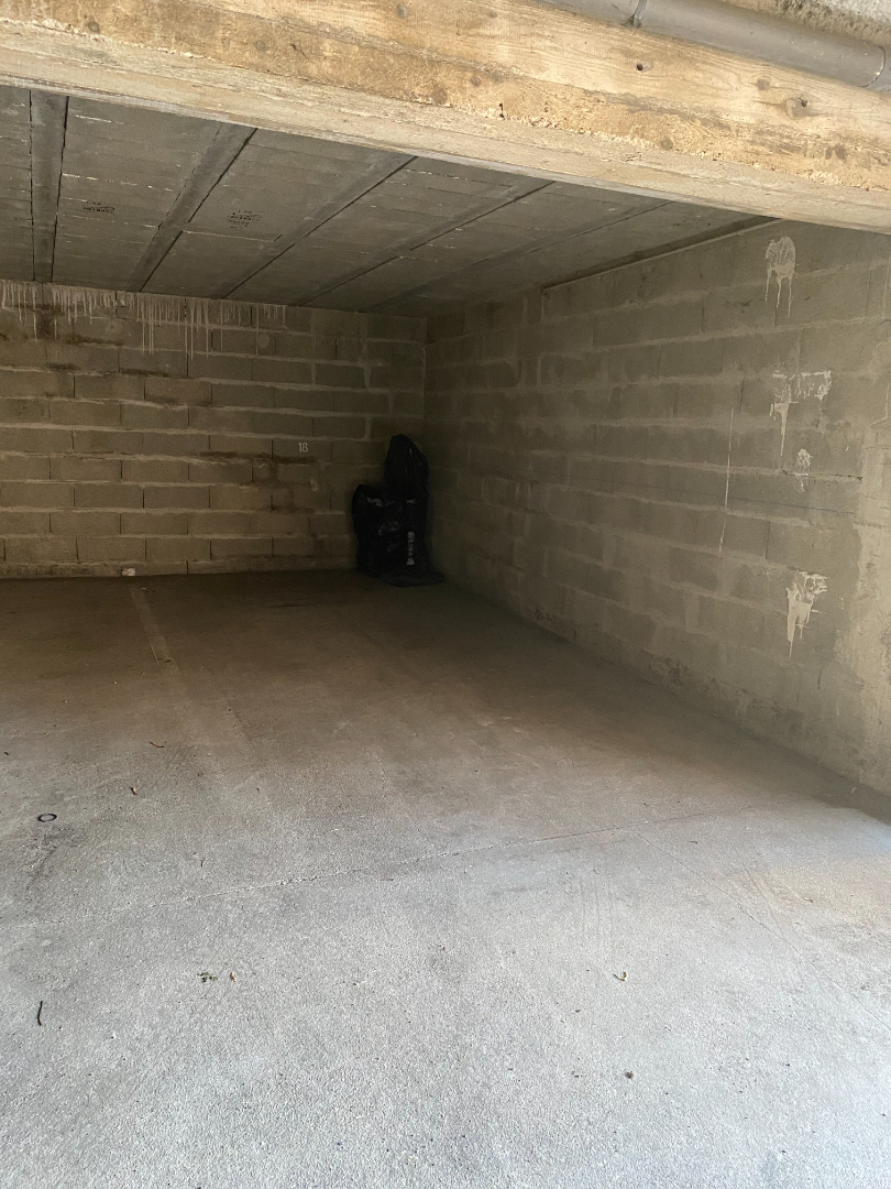 Parking / box MENNECY (91540)