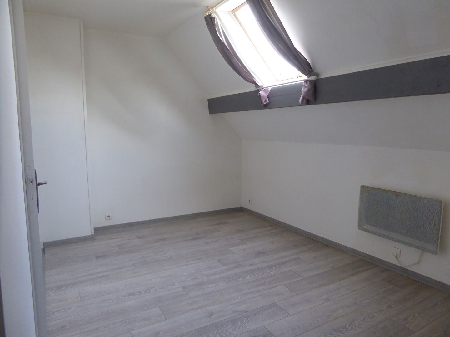 Appartement MENNECY (91540) 1 pièce 15.00 m²