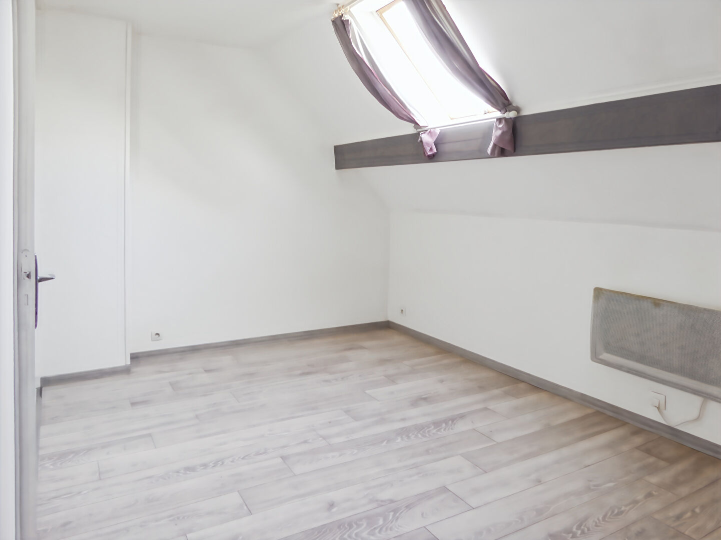 Appartement MENNECY (91540) 1 pi&egrave;ce 15.00 m&sup2;