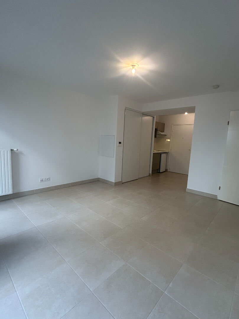Appartement MENNECY (91540) 1 pièce 27.00 m²
