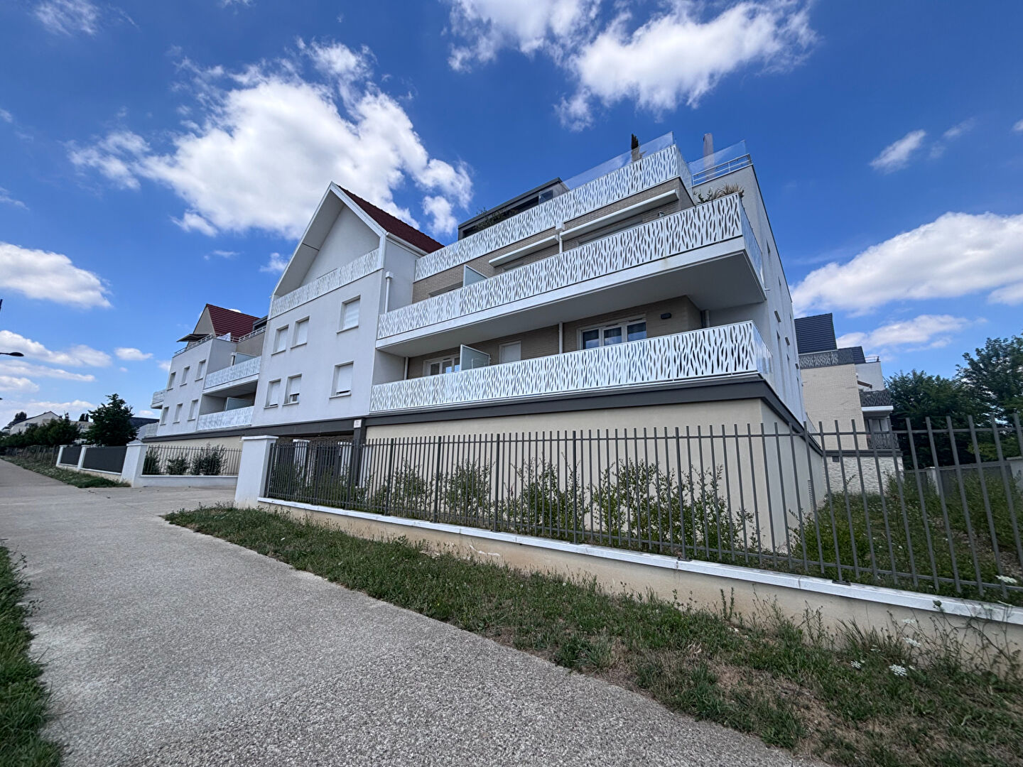 Appartement SAINT PIERRE DU PERRAY (91280) 3 pièces 54.73 m²