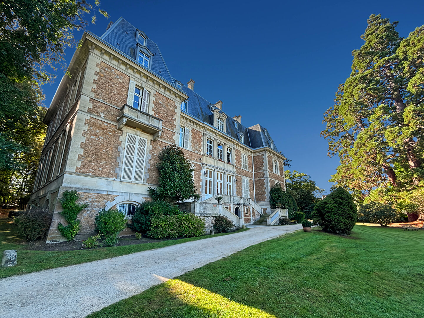 Appartement GUIGNEVILLE SUR ESSONNE (91590) 1 pièce 27.07 m²