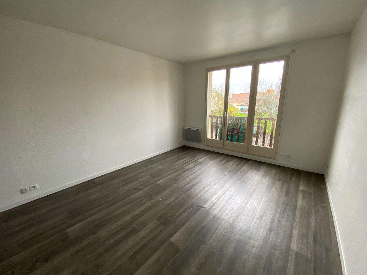 Appartement MENNECY (91540) 1 pièce 24.95 m²