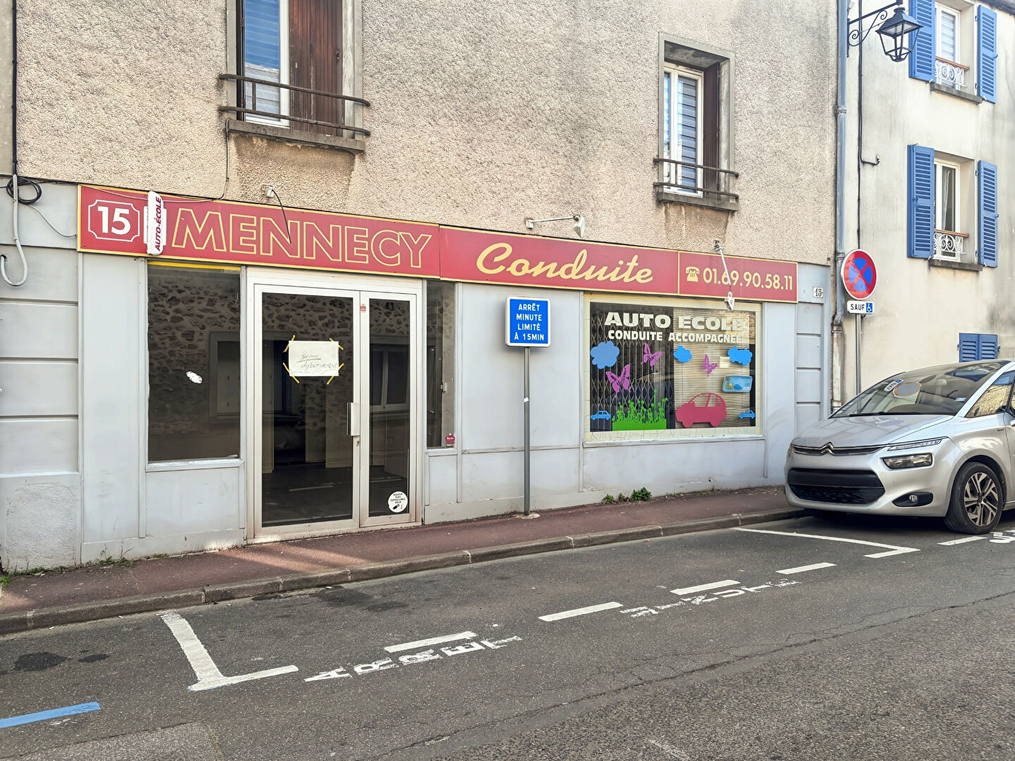 Local commercial MENNECY (91540) 3 pi&egrave;ces 68.93 m&sup2;