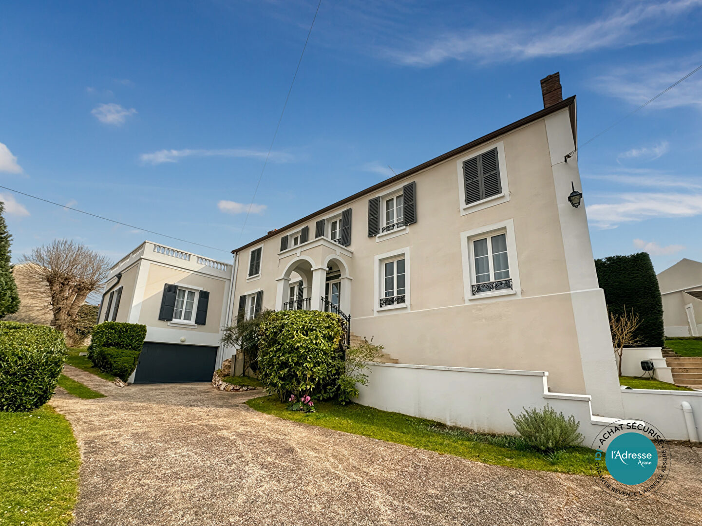 Maison MENNECY (91540) 8 pi&egrave;ces 250.00 m&sup2;
