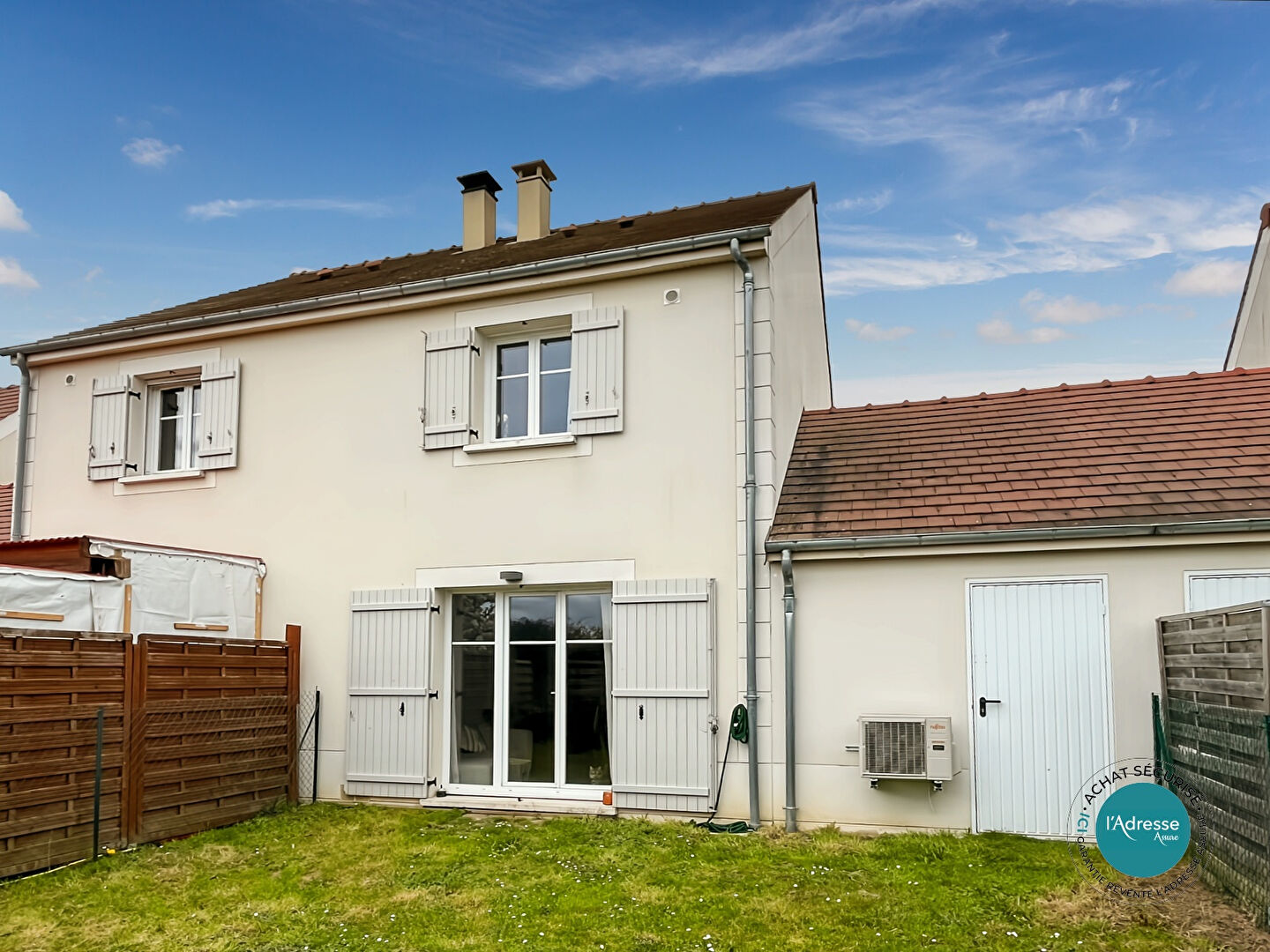 à 10 km de Savigny-le-Temple Exclusif 235 000 € Maison 3 pièces , 2 chambres 63.50 m² Avec jardin Voir le bien