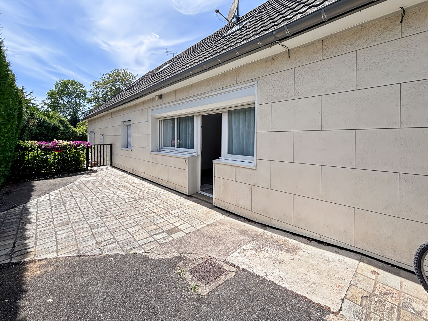 Vert-le-Grand (91) 780 € / mois cc Appartement 2 pièces , 1 chambre 53.55 m² Voir le bien