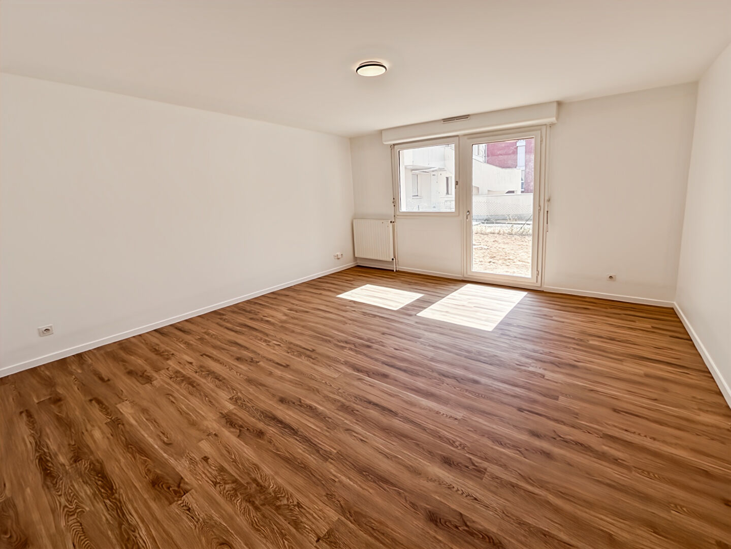 à 14 km de Moissy-Cramayel 1 200 € / mois cc Appartement 4 pièces , 3 chambres 87.78 m² Avec jardin Voir le bien