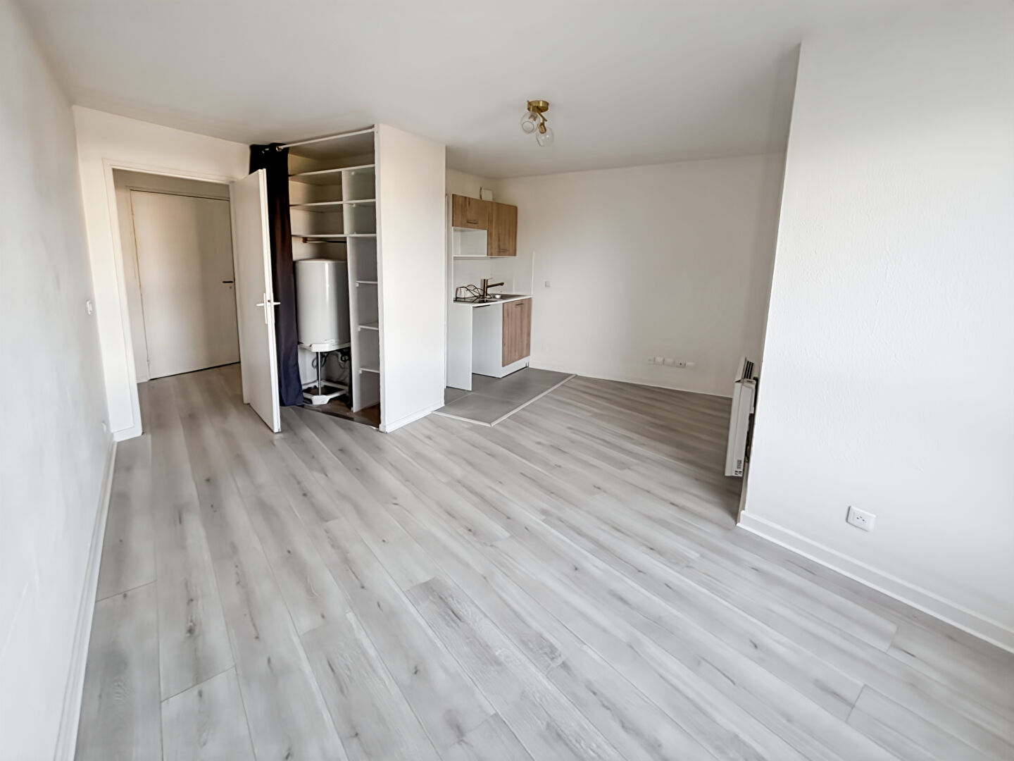 Appartement BRETIGNY SUR ORGE (91220) 1 pi&egrave;ce 24.00 m&sup2;