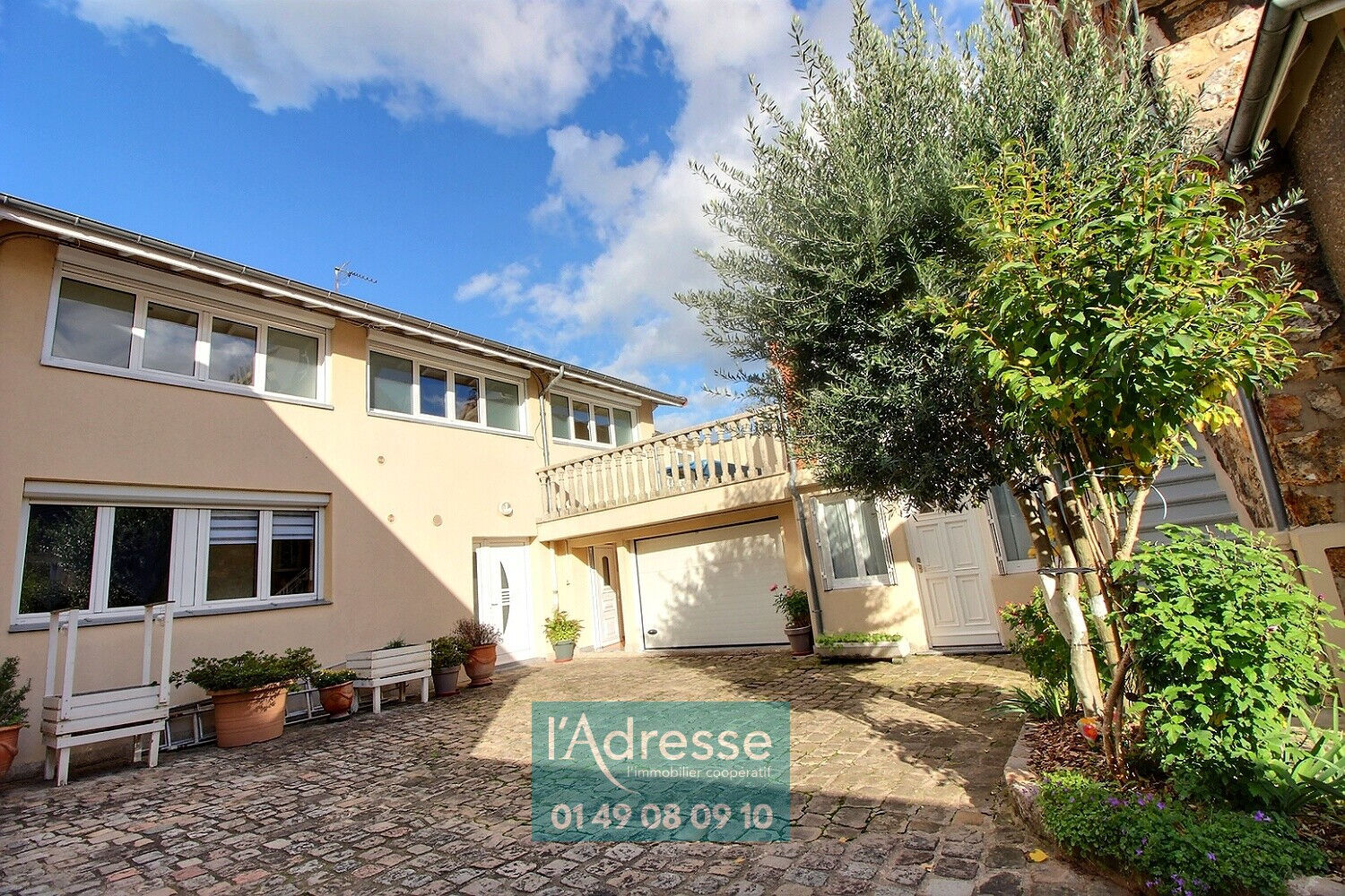 Immeuble de rapport L HAY LES ROSES (94240) 4 pi&egrave;ces 258.00 m&sup2;