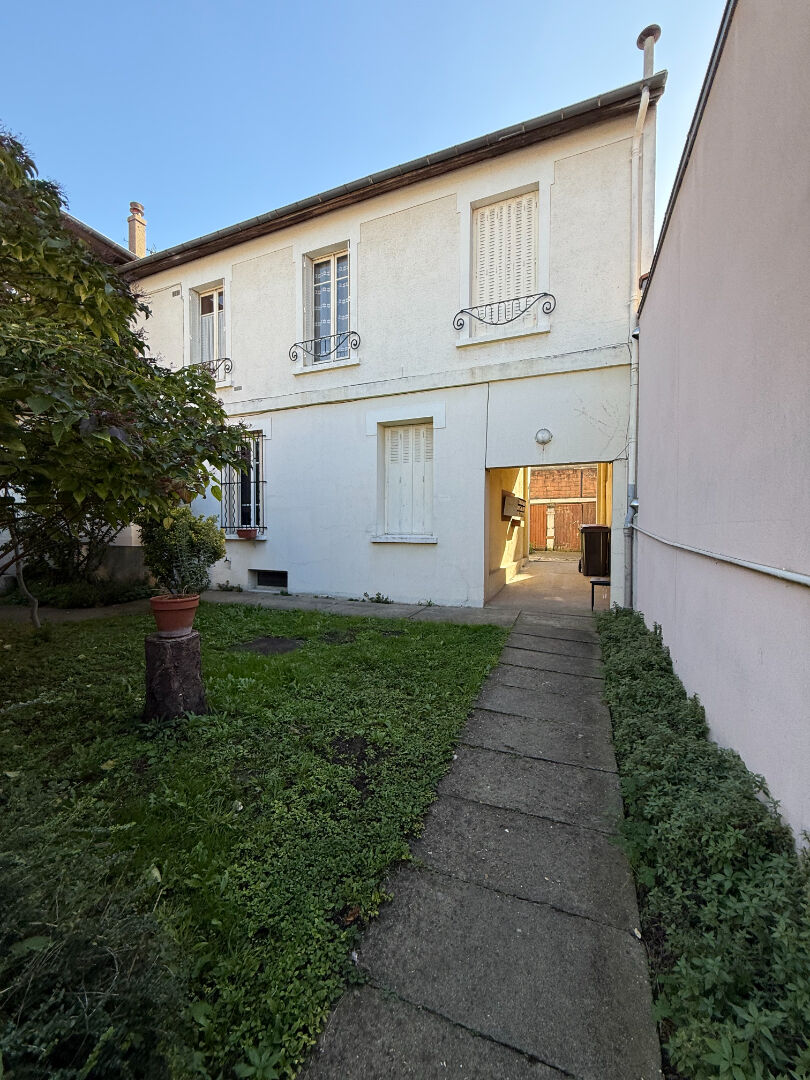 Appartement ARCUEIL (94110) 1 pièce 23.50 m²