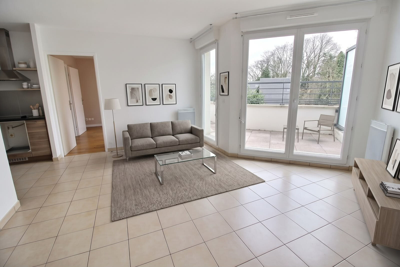 Thiais (94) 219 000 € Appartement 2 pièces , 1 chambre 43.27 m² Avec balcon Voir le bien