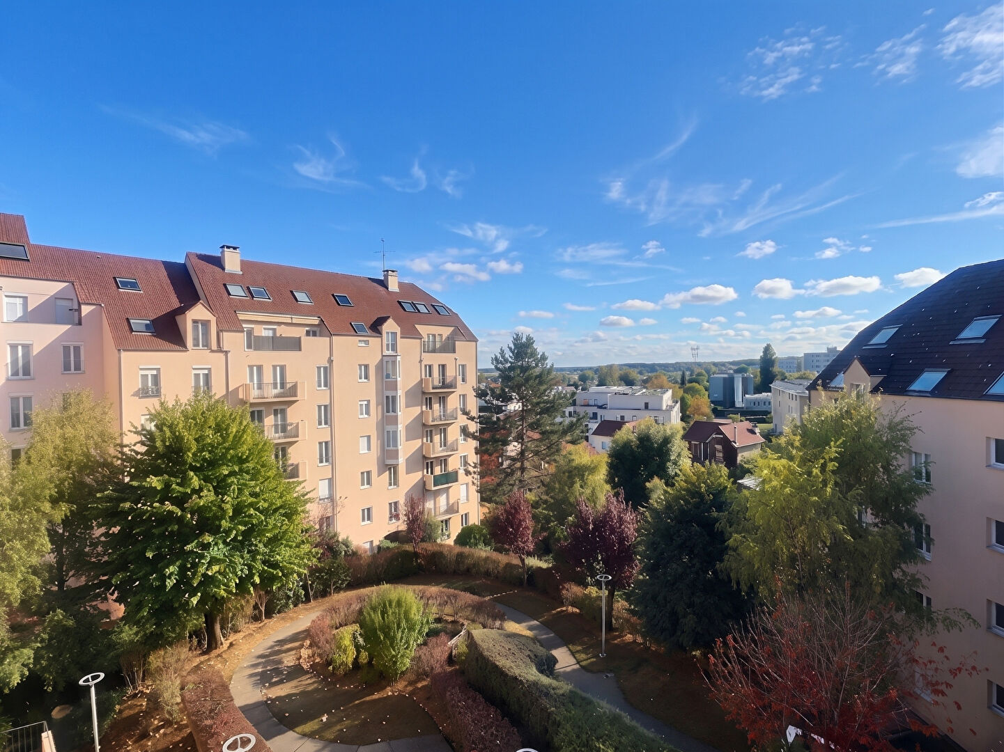 Thiais (94) Exclusif 295 000 € Appartement 4 pièces , 3 chambres 80.68 m² Avec garage/box