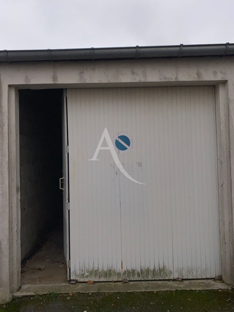 Parking / box BREST (29200) 1 pièce 13.00 m²